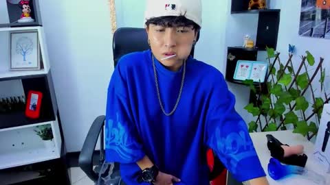 Snapshot of im_mathias chatting on 10.15.25 mathias online show from 10.15.25