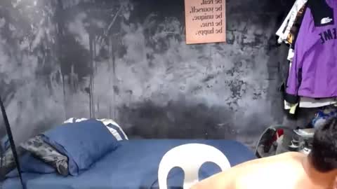 Snapshot of im_pinoyjerry chatting on 10.19.25 jerry online show from 10.19.25