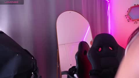 Snapshot of im_rosse_ chatting on 10.03.25 Jade Rosse online show from 10.03.25