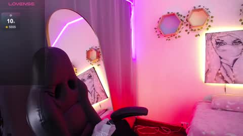 Snapshot of im_rosse_ chatting on 10.07.25 Jade Rosse online show from 10.07.25