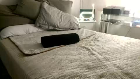 Im yourxtoy online show from 02.15.26