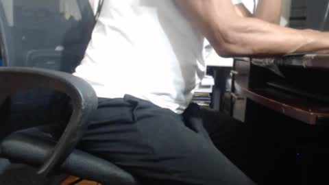 Imanlolo789   formerly known as Slimrodxxx  independent model online show from 12.20.25