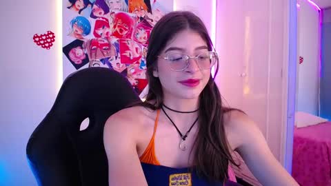 Chloe online show from 10.22.25