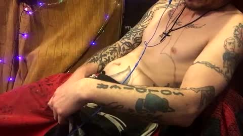 Snapshot of imglorious1 chatting on 01.03.25 JJ online show from 01.03.25