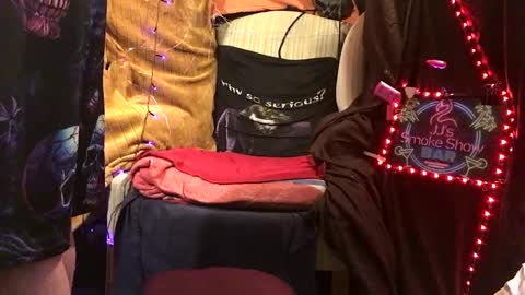 Snapshot of imglorious1 chatting on 01.29.25 JJ online show from 01.29.25