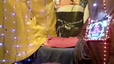 Snapshot of imglorious1 chatting on 02.07.25 JJ online show from 02.07.25