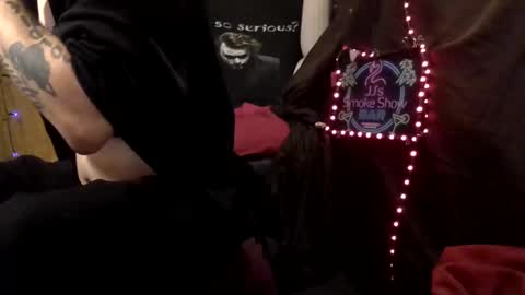 Snapshot of imglorious1 chatting on 02.10.25 JJ online show from 02.10.25