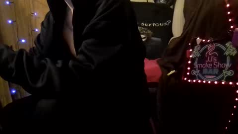 Snapshot of imglorious1 chatting on 02.11.25 JJ online show from 02.11.25