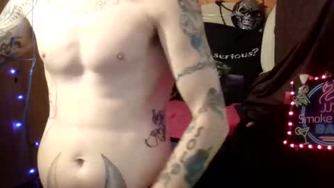 Snapshot of imglorious1 chatting on 02.12.25 JJ online show from 02.12.25