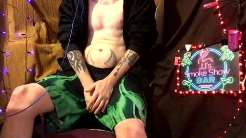 Snapshot of imglorious1 chatting on 02.12.25 JJ online show from 02.12.25