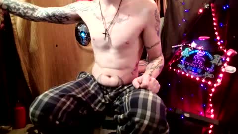 Snapshot of imglorious1 chatting on 03.06.25 JJ online show from 03.06.25