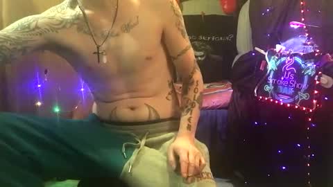 Snapshot of imglorious1 chatting on 03.08.25 JJ online show from 03.08.25