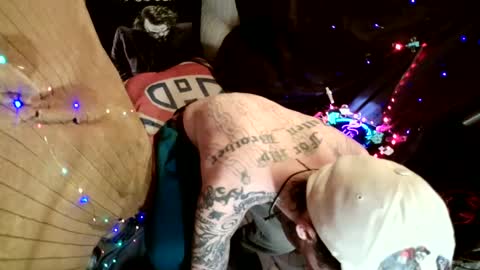 Snapshot of imglorious1 chatting on 03.10.25 JJ online show from 03.10.25