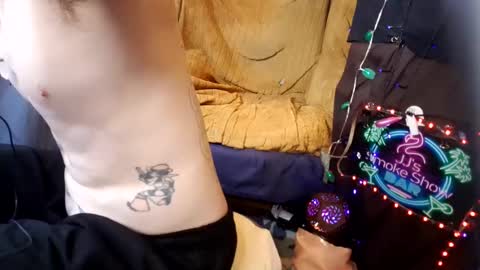 Snapshot of imglorious1 chatting on 09.12.25 JJ online show from 09.12.25