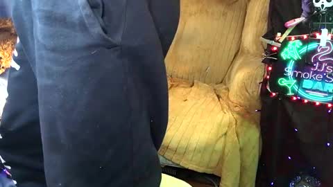 Snapshot of imglorious1 chatting on 10.28.25 JJ online show from 10.28.25