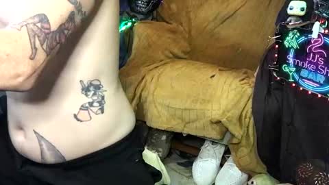 JJ online show from 11.18.25