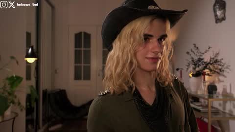 Snapshot of imkawaiiboi chatting on 10.30.25 sasha hethey online show from 10.30.25