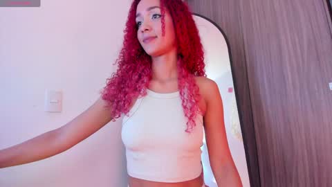 Snapshot of immia_rosse chatting on 12.10.24 mia ---------  COL TIME online show from 12.10.24