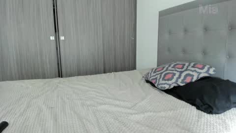 Snapshot of immia_rosse chatting on 01.24.25 mia ---------  COL TIME online show from 01.24.25