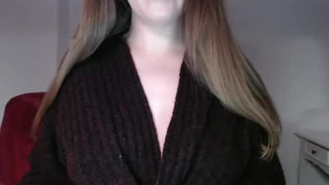 Snapshot of immouss chatting on 12.03.24 Pola online show from 12.03.24