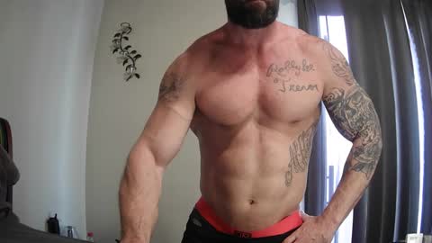 Snapshot of imnewherelollol chatting on 02.18.25 Majordadbod101 online show from 02.18.25