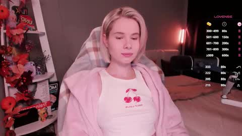 Mia online show from 11.17.25