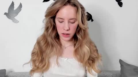 Snapshot of imogensy chatting on 01.25.25 my name Imo Fansly online show from 01.25.25
