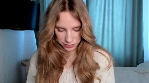 Snapshot of imogensy chatting on 02.20.25 my name Imo Fansly online show from 02.20.25