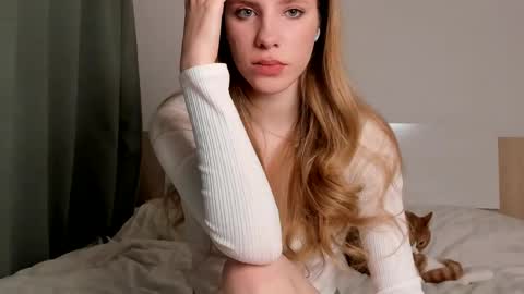 Snapshot of imogensy chatting on 02.28.25 my name Imo Fansly online show from 02.28.25