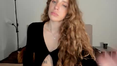 Snapshot of imogensy chatting on 09.09.25 my name Imo Fansly online show from 09.09.25