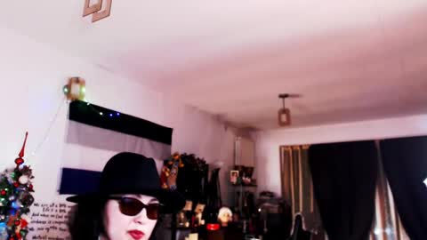 Empress online show from 12.24.24