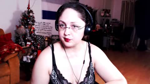 Empress online show from 01.31.25