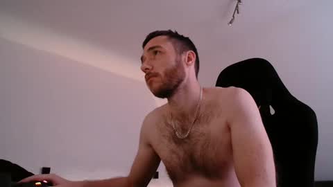 Flummi online show from 10.31.25