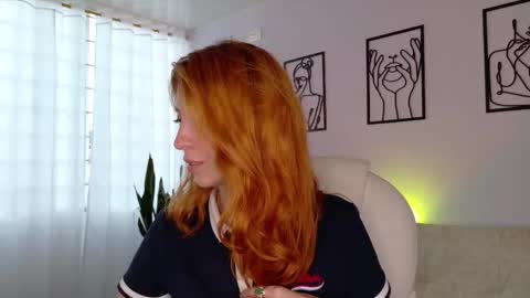 Sienna online show from 09.24.25