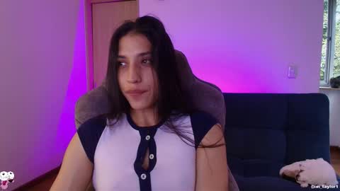 TAYLOR  online show from 02.23.26