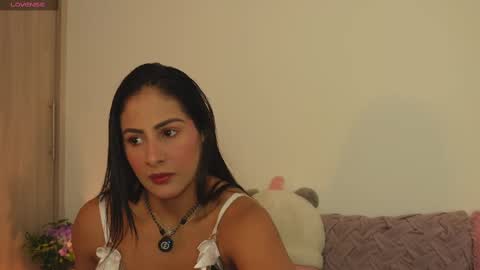 imvickyrachell_ online show from 10.14.25