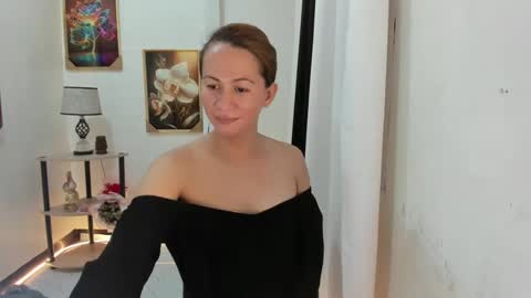 Snapshot of imyourcottoncandy chatting on 03.09.25 kc online show from 03.09.25