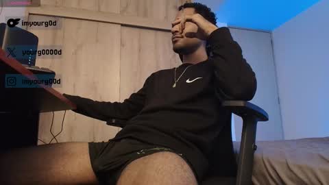 Daniel   thumb up me please its important Im new INDEPENDENT MODEL online show from 02.20.26