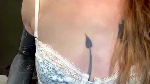 Snapshot of inaccessibles chatting on 10.13.25 oksana online show from 10.13.25