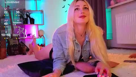  Dina  Help me reach 100 likes  online show from 02.21.26