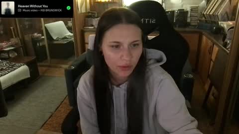 Snapshot of incognitoqueen chatting on 05.28.26 Carter online show from 05.28.26