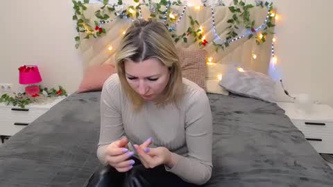 incredible_ariela online show from 02.27.25