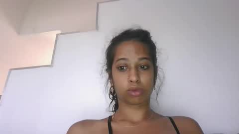 indanbella19 online show from 04.19.26