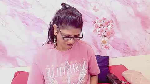 Snapshot of indianallure chatting on 02.09.26 Femiez online show from 02.09.26