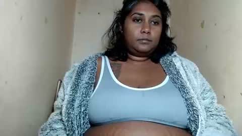 Snapshot of indiancoco chatting on 07.30.26 candice online show from 07.30.26