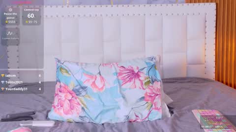 Snapshot of indiancutiie chatting on 10.06.25 LITTLE AINHOA online show from 10.06.25