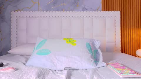 Snapshot of indiancutiie chatting on 10.28.25 LITTLE AINHOA online show from 10.28.25