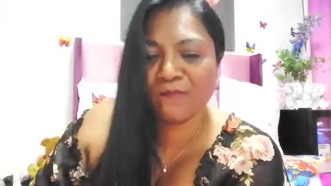 indiandelia online show from 01.23.25