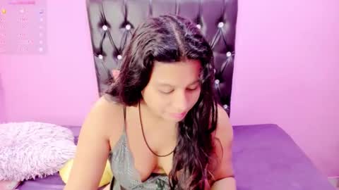 Snapshot of indianflame chatting on 01.23.25 PARADISEQUEEN online show from 01.23.25