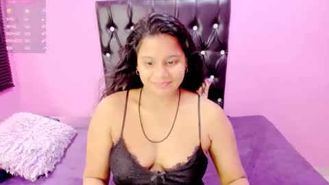 Snapshot of indianflame chatting on 02.08.25 PARADISEQUEEN online show from 02.08.25